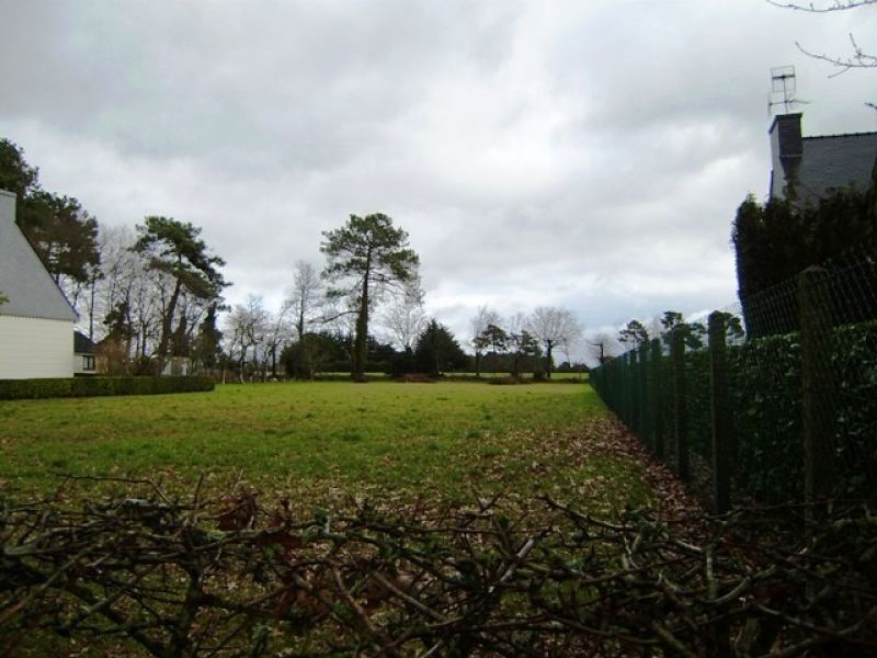 TERRAIN A BATIR DE 1397 M² A 25 MINUTES DE VANNES ET DU GOLFE DU MORBIHAN TERRAIN A BATIR DE 1397 M² A 25 MINUTES DE VANNES ET DU GOLFE DU MORBIHAN