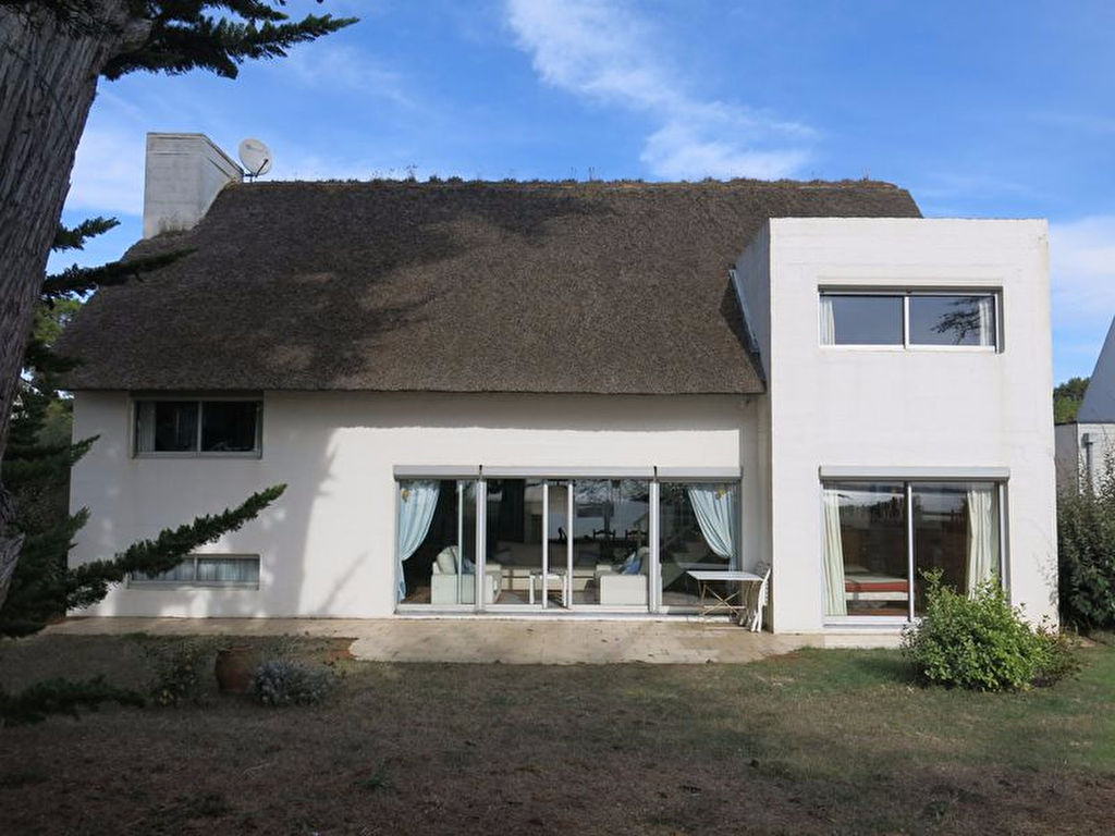 TRES BELLE MAISON DE CHARME de 165 m² habitables, 5 chambres AVEC VUE IMPRENABLE sur la Mer 44410 ASSERAC à 20 minutes de GUERANDE TRES BELLE MAISON DE CHARME de 165 m² habitables, 5 chambres AVEC VUE IMPRENABLE sur la Mer 44410 ASSERAC à 20 minutes de GUERANDE