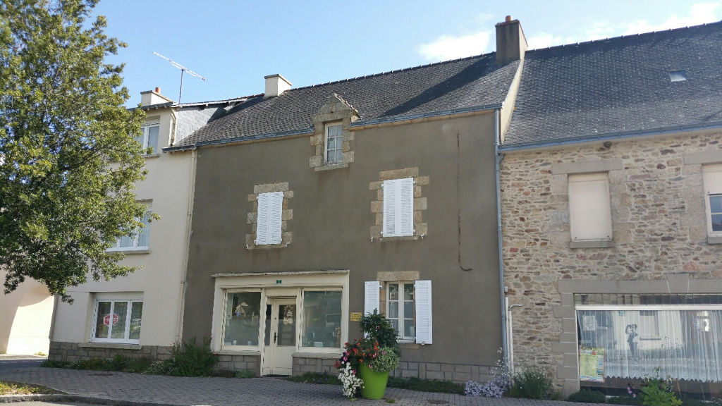 ARZAL BOURG, POSSIBILITES DE 2 LOGEMENTS POUR INVESTISSEURS, PROCHE AXE NANTES VANNES, 10 min PLAGES, BRETAGNE SUD ARZAL BOURG, POSSIBILITES DE 2 LOGEMENTS POUR INVESTISSEURS, PROCHE AXE NANTES VANNES, 10 min PLAGES, BRETAGNE SUD