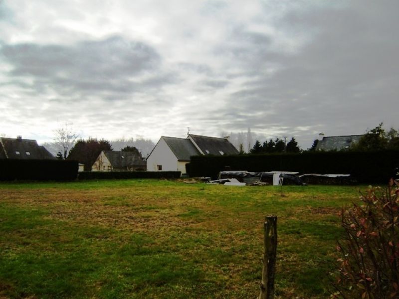 Terrain 1500 m� proche la Roche Bd