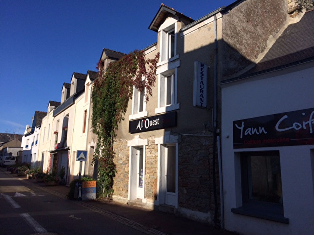 Local commercial au coeur du bourg 56760 PENESTIN commune littorale de BRETAGNE SUD Local commercial au coeur du bourg 56760 PENESTIN commune littorale de BRETAGNE SUD