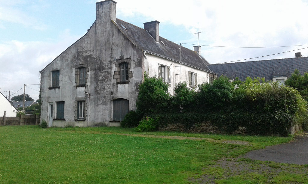 NIVILLAC BOURG, ANCIEN PRESBYTERE DE LA COMMUNE, MAGNIFIQUE BATISSE A RENOVER, NIVILLAC BOURG, ANCIEN PRESBYTERE DE LA COMMUNE, MAGNIFIQUE BATISSE A RENOVER,
