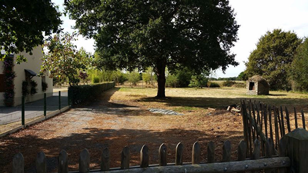 Beau Terrain à bâtir de 915 m² A VENDRE 44410 HERBIGNAC, à 15 minutes de PONTCHATEAU Beau Terrain à bâtir de 915 m² A VENDRE 44410 HERBIGNAC, à 15 minutes de PONTCHATEAU