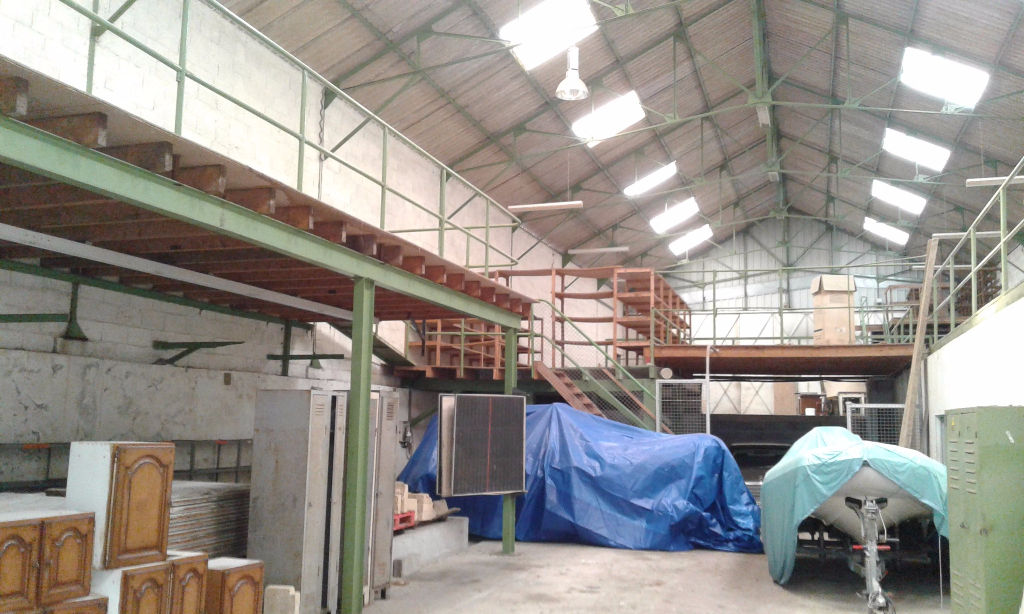 NIVILLAC-LA ROCHE BERNARD, GRAND HANGAR DE 600 M² , AXE NANTES VANNES, BRETAGNE SUD NIVILLAC-LA ROCHE BERNARD, GRAND HANGAR DE 600 M² , AXE NANTES VANNES, BRETAGNE SUD