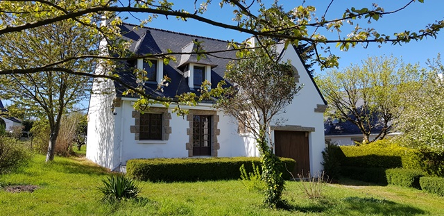 Maison traditionnelle à vendre 56760 PENESTIN, au calme, à 1,5 km des commerces MORBIHAN SUD Maison traditionnelle à vendre 56760 PENESTIN, au calme, à 1,5 km des commerces MORBIHAN SUD