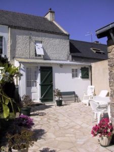 MAISON EN PIERRES A VENDRE 10MN DES PLAGES
