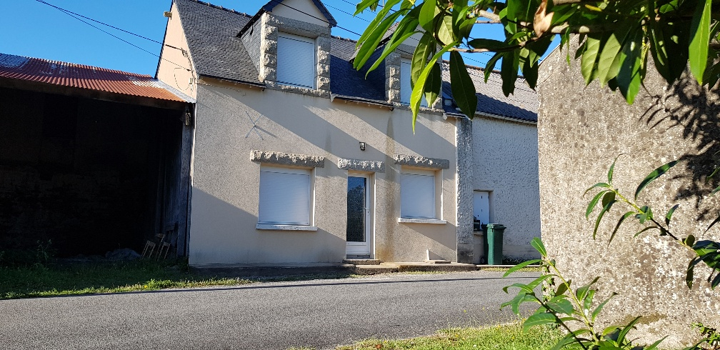 La Roche Bernard MAISON A LOUER PROCHE COMMERCES ET ECOLES La Roche Bernard MAISON A LOUER PROCHE COMMERCES ET ECOLES