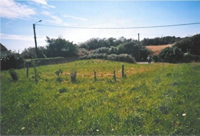 Terrain a vendre entre plages et commerces de P�nestin