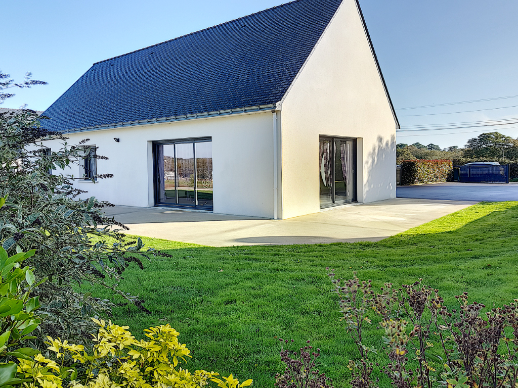 Maison récente de plain pied à vendre 56130 FEREL MORBIHAN SUD proche Vilaine, à 5 minutes de LA ROCHE-BERNARD et à 15 kms des plages de PENESTIN Maison récente de plain pied à vendre 56130 FEREL MORBIHAN SUD proche Vilaine, à 5 minutes de LA ROCHE-BERNARD et à 15 kms des plages de PENESTIN