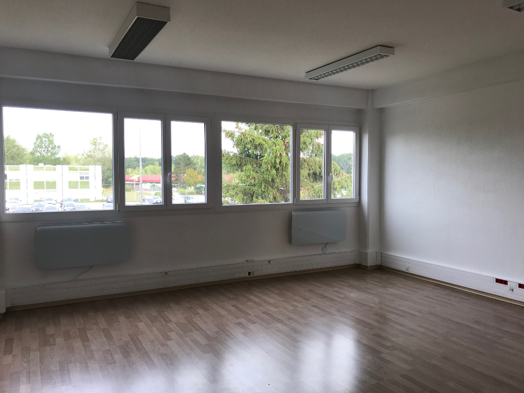 Bureau / local professionnel  100 m2