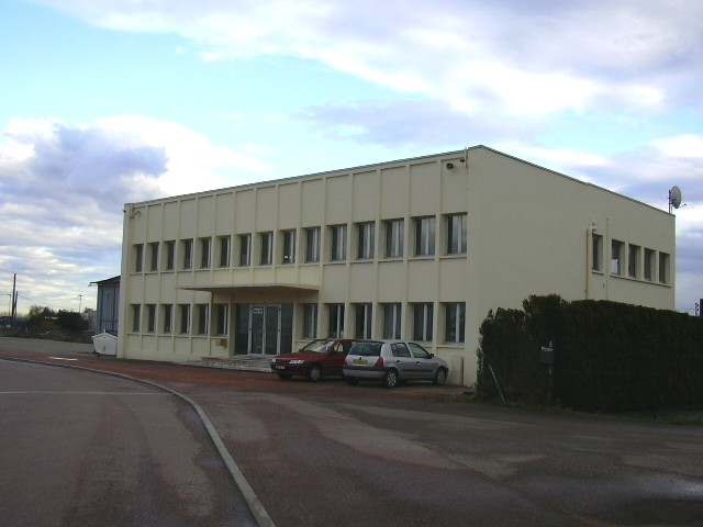 Bureau / local professionnel Champforgeuil 510 m2