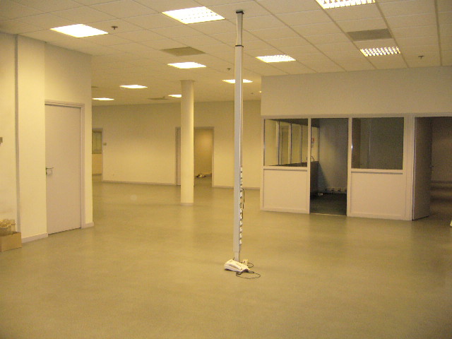BUREAUX 225 m2 VARENNES LE GRAND