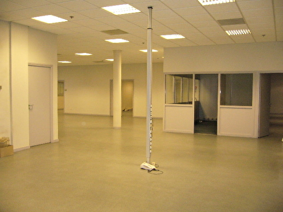 BUREAUX 225 m2 VARENNES LE GRAND