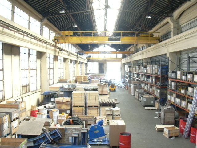 Local industriel Montchanin 1050 m2 � louer