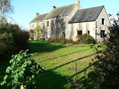 Maison St Derrien - 6 pi�ce(s) - 220.00 m2