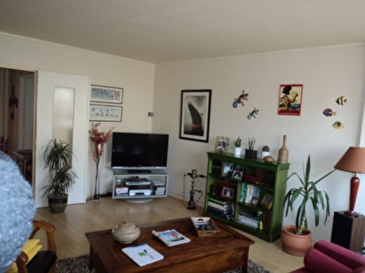 St Pierre. Appartement T4 dans r�sidence de standing.