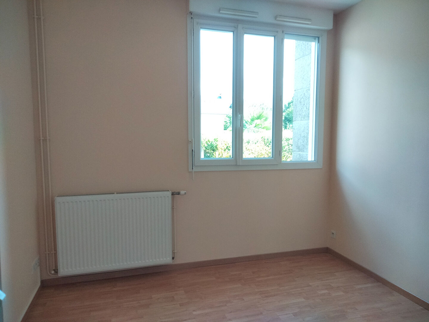 A LOUER APPARTEMENT T2 REDON 35600 ILLE ET VILAINE BRETAGNE A LOUER APPARTEMENT T2 REDON 35600 ILLE ET VILAINE BRETAGNE