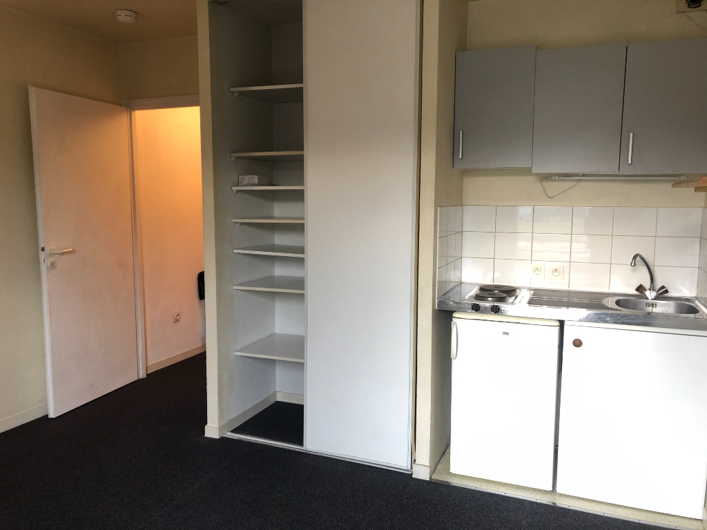 A LOUER STUDIO REDON 35600 BRETAGNE SUD CENTRE VILLE A LOUER STUDIO REDON 35600 BRETAGNE SUD CENTRE VILLE