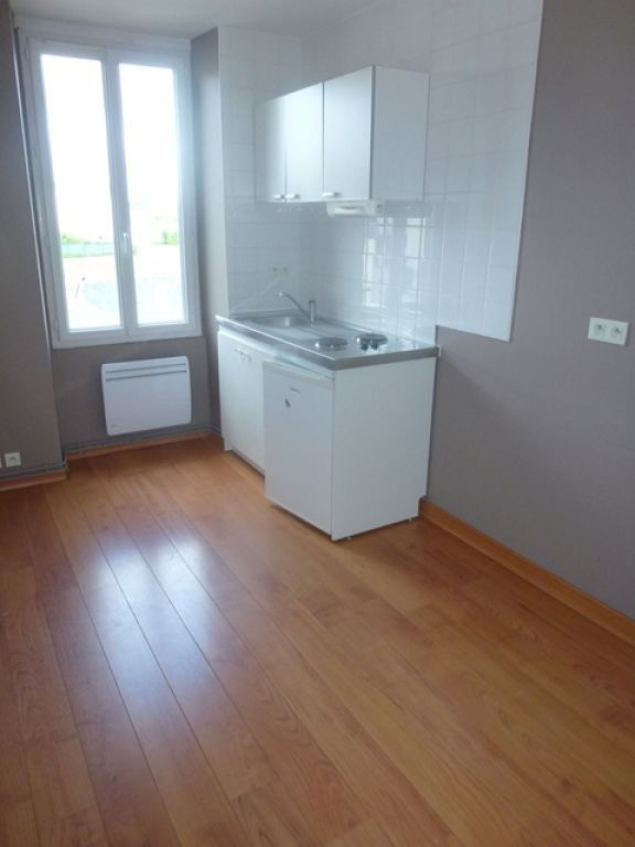 A LOUER APPARTEMENT T2 REDON 35600 ILLE ET VILAINE BRETAGNE A LOUER APPARTEMENT T2 REDON 35600 ILLE ET VILAINE BRETAGNE