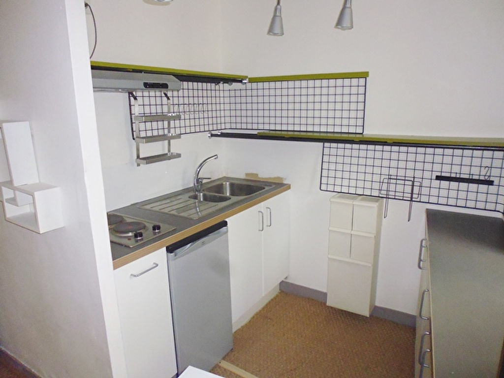 A LOUER APPARTEMENT T2 CENTRE VILLE REDON 35600 ILLE ET VILAINE BRETAGNE A LOUER APPARTEMENT T2 CENTRE VILLE REDON 35600 ILLE ET VILAINE BRETAGNE