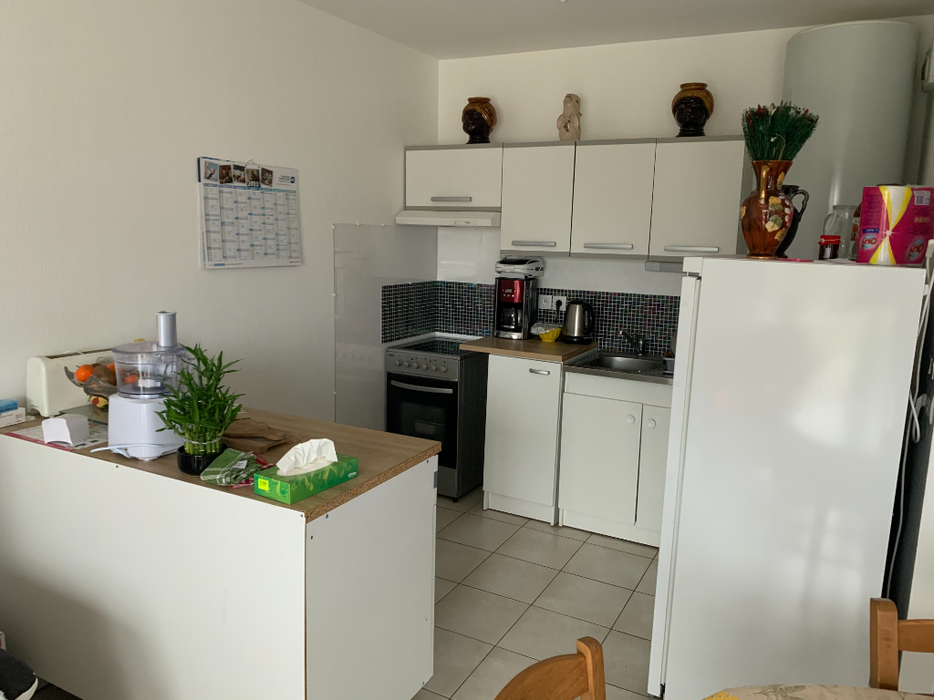 A LOUER TYPE 2 CENTRE QUESTEMBERT 56230 MORBIHAN BRETAGNE A LOUER TYPE 2 CENTRE QUESTEMBERT 56230 MORBIHAN BRETAGNE