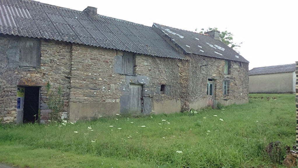 A VENDRE MAISON A RÉNOVER CARENTOIR 56910 MORBIHAN BRETAGNE SUD A VENDRE MAISON A RÉNOVER CARENTOIR 56910 MORBIHAN BRETAGNE SUD