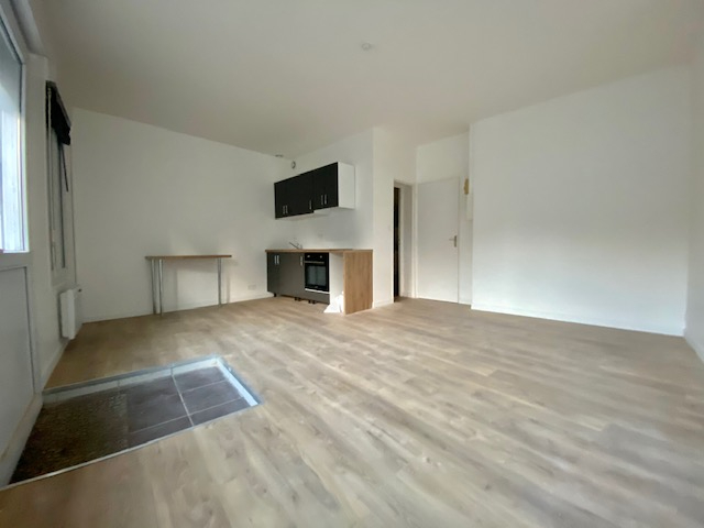 A LOUER STUDIO EN REZ DE CHAUSSEE PLOERMEL CENTRE 56800 PLOERMEL ! A LOUER STUDIO EN REZ DE CHAUSSEE PLOERMEL CENTRE 56800 PLOERMEL !