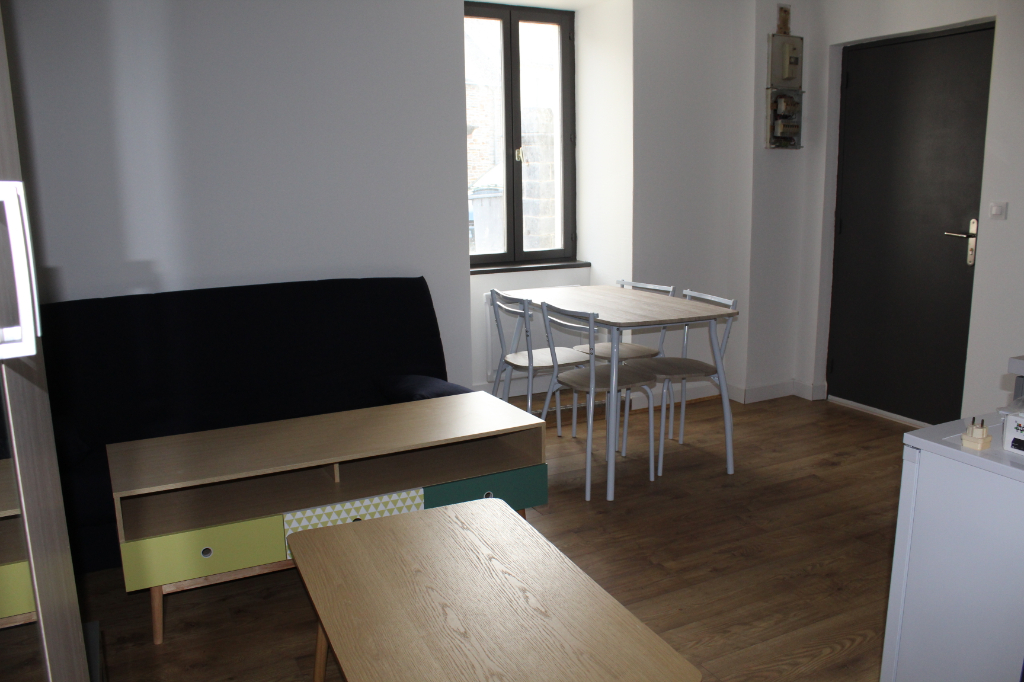 APPARTEMENT STUDIO MEUBLE A LOUER LA GACILLY 56200 MORBIHAN BRETAGNE APPARTEMENT STUDIO MEUBLE A LOUER LA GACILLY 56200 MORBIHAN BRETAGNE
