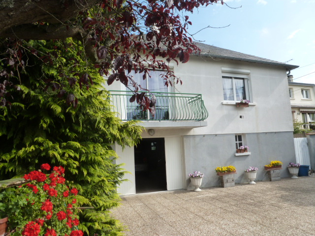 A VENDRE MAISON GUIPRY-MESSAC 35480 ILLE ET VILAINE BRETAGNE BAIN DE BRETAGNE Maison Guipry Messac 5 pièce(s) 68 m2 A VENDRE MAISON GUIPRY-MESSAC 35480 ILLE ET VILAINE BRETAGNE BAIN DE BRETAGNE Maison Guipry Messac 5 pièce(s) 68 m2