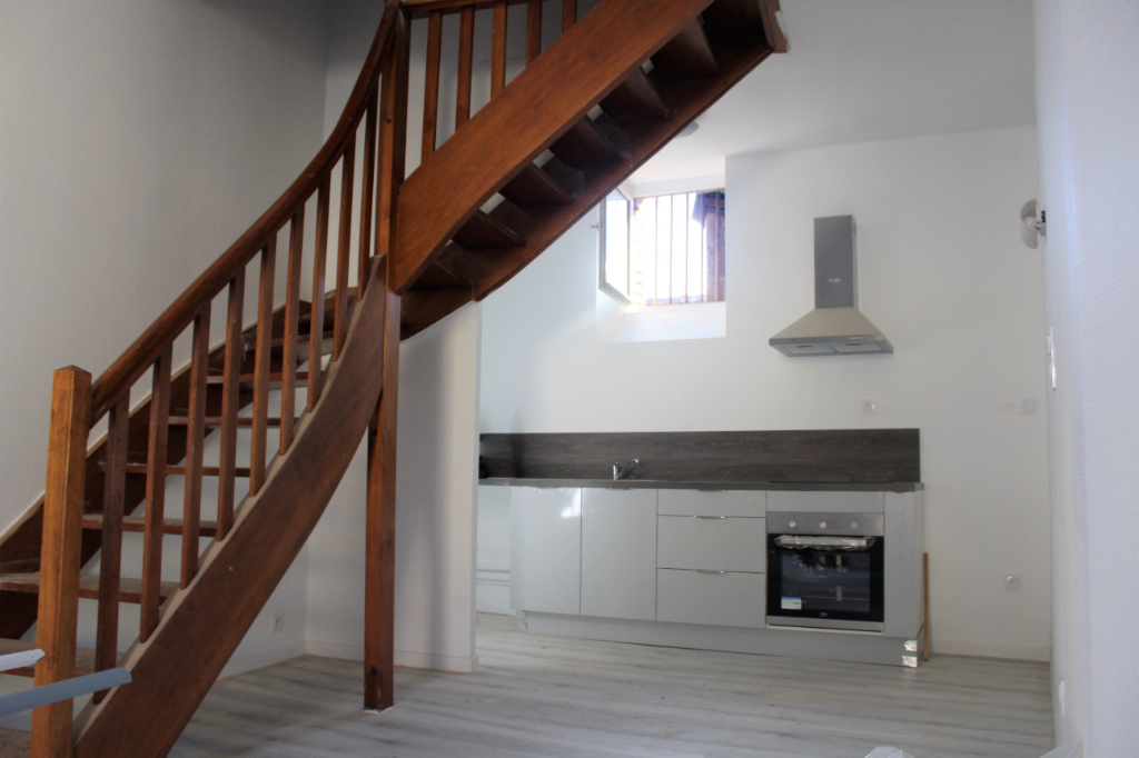 A LOUER APPARTEMENT T3 62m² CENTRE VILLE 35 470 BAIN DE BRETAGNE A LOUER APPARTEMENT T3 62m² CENTRE VILLE 35 470 BAIN DE BRETAGNE