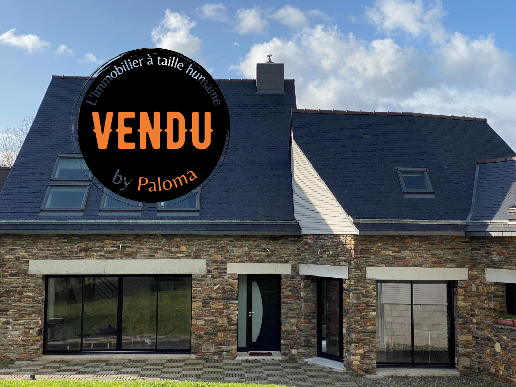 A VENDRE MAISON 190 m² habitable - 216 m² au sol - Garage 60 m² - 7 min de Bain de Bretagne - Ille et Vilaine A VENDRE MAISON 190 m² habitable - 216 m² au sol - Garage 60 m² - 7 min de Bain de Bretagne - Ille et Vilaine