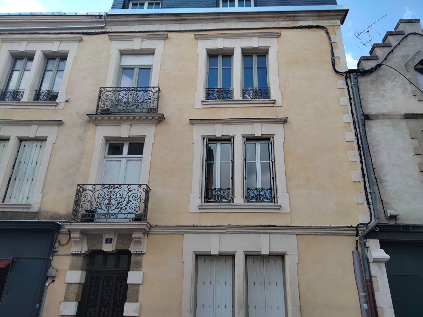 A LOUER STUDIO CENTRE VILLE REDON 35600 ILLE ET VILAINE BRETAGNE A LOUER STUDIO CENTRE VILLE REDON 35600 ILLE ET VILAINE BRETAGNE
