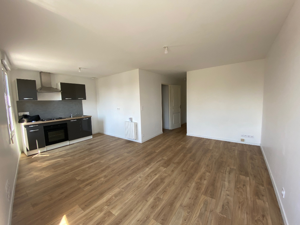 A LOUER STUDIO NEUF CENTRE VILLE PLOERMEL 56800 BRETAGNE MORBIHAN A LOUER STUDIO NEUF CENTRE VILLE PLOERMEL 56800 BRETAGNE MORBIHAN