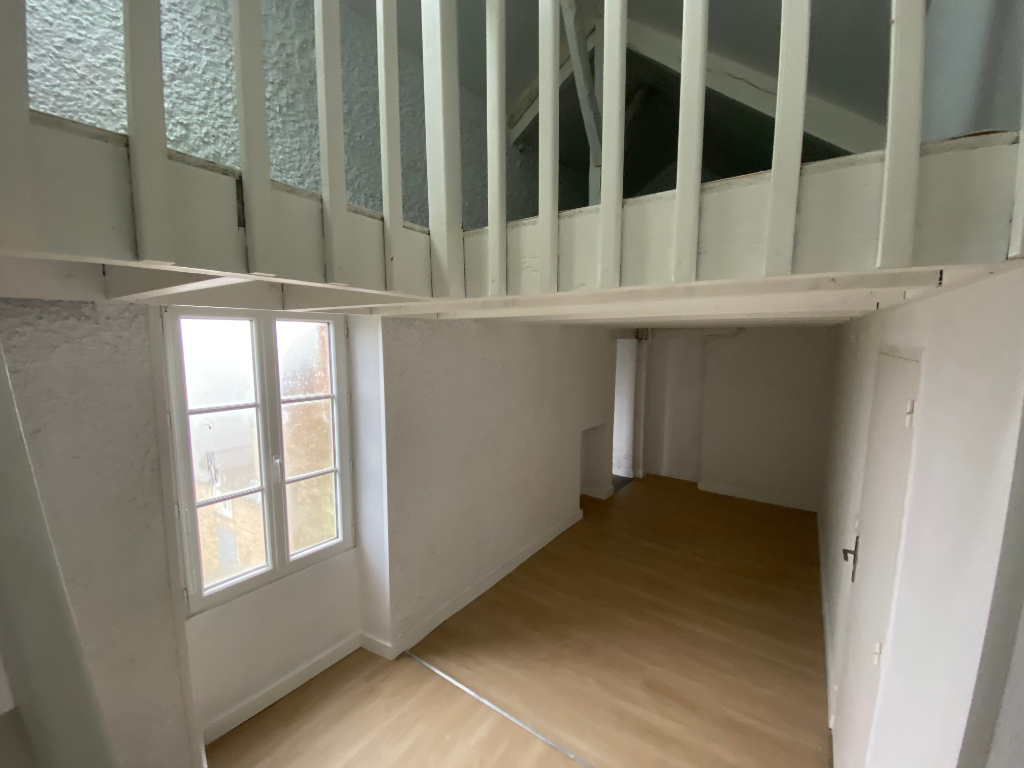 A VENDRE APPARTEMENT ENV 43.77 m² au sol CENTRE BAIN DE BRETAGNE ILLE ET VILAINE A VENDRE APPARTEMENT ENV 43.77 m² au sol CENTRE BAIN DE BRETAGNE ILLE ET VILAINE