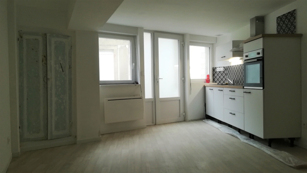 A LOUER MAISON CENTRE VILLE PLOERMEL T3 56800 MORBIHAN BRETAGNE A LOUER MAISON CENTRE VILLE PLOERMEL T3 56800 MORBIHAN BRETAGNE