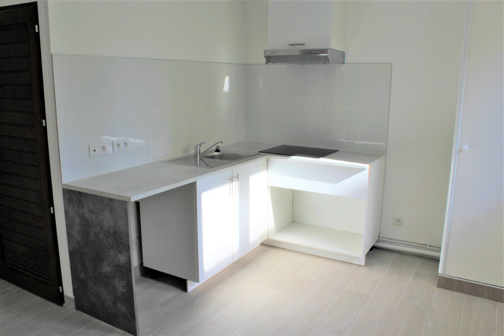 A LOUER T3 CENTRE QUESTEMBERT 56230 MORBIHAN BRETAGNE A LOUER T3 CENTRE QUESTEMBERT 56230 MORBIHAN BRETAGNE