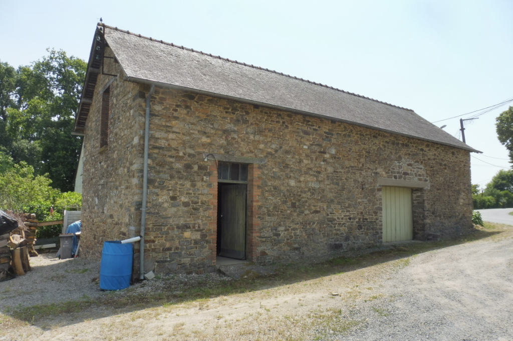A VENDRE BATIMENT 35480 ILLE ET VILAINE BRETAGNE Atelier Saint Malo De Phily A VENDRE BATIMENT 35480 ILLE ET VILAINE BRETAGNE Atelier Saint Malo De Phily