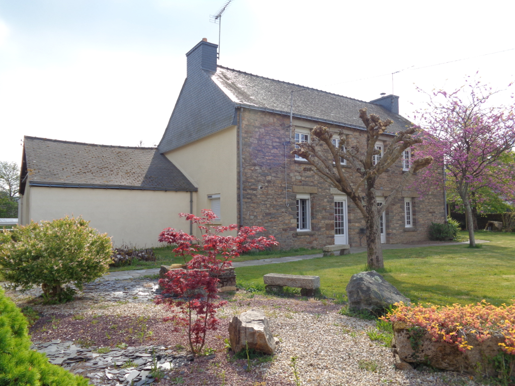 Maison Redon 7 pièce(s) 212 m2 - REDON Maison Redon 7 pièce(s) 212 m2 - REDON