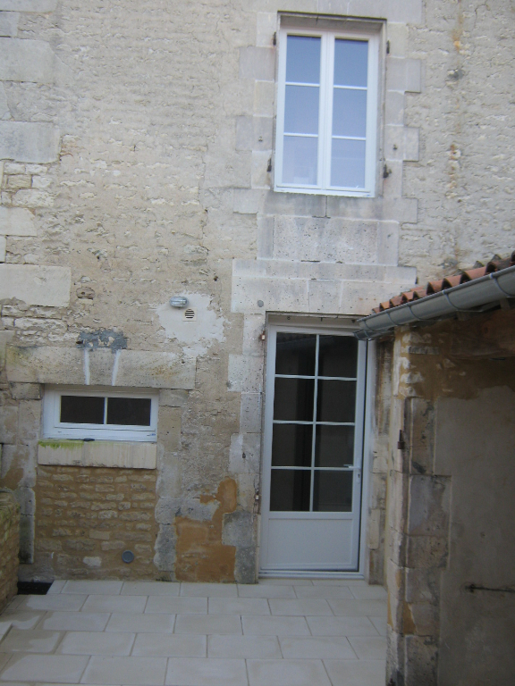 Maison � louer Rouillac