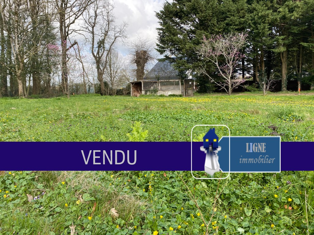 TERRAIN PLEIN BOURG LIGNE 700 M² TERRAIN PLEIN BOURG LIGNE 700 M²