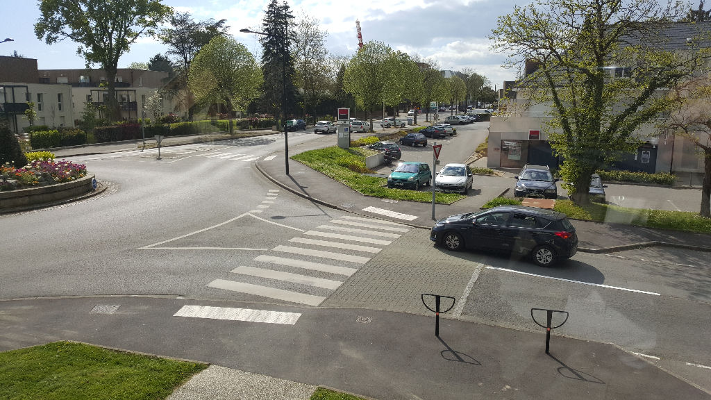 Local commercial Sautron 4 pièce(s) 66 m2 Local commercial Sautron 4 pièce(s) 66 m2