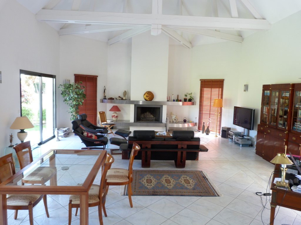 Maison Sautron 8 pièce(s) 205 m2 Maison Sautron 8 pièce(s) 205 m2