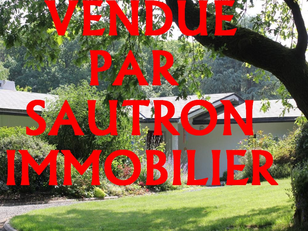 Maison Sautron 11 pièce(s) 315 m2 Maison Sautron 11 pièce(s) 315 m2