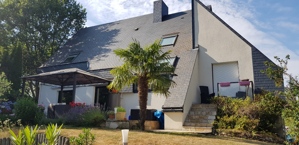 Maison Sautron 7 pièce(s) 195 m2 Maison Sautron 7 pièce(s) 195 m2