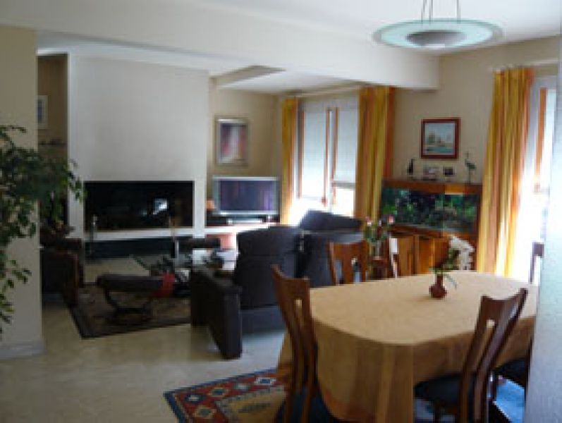 RAVISSANTE MAISON