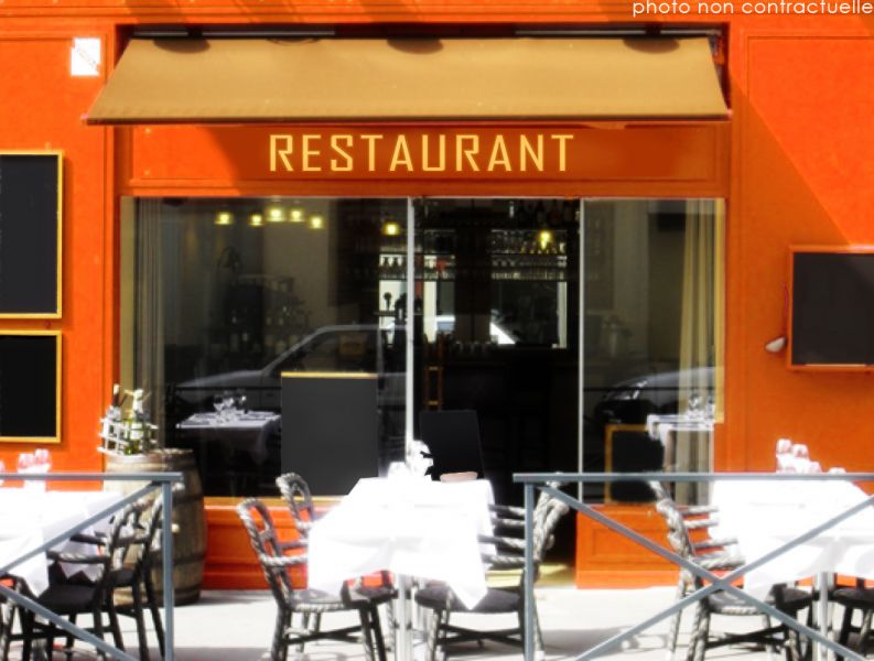 BAR RESTAURANT PROCHE PORT