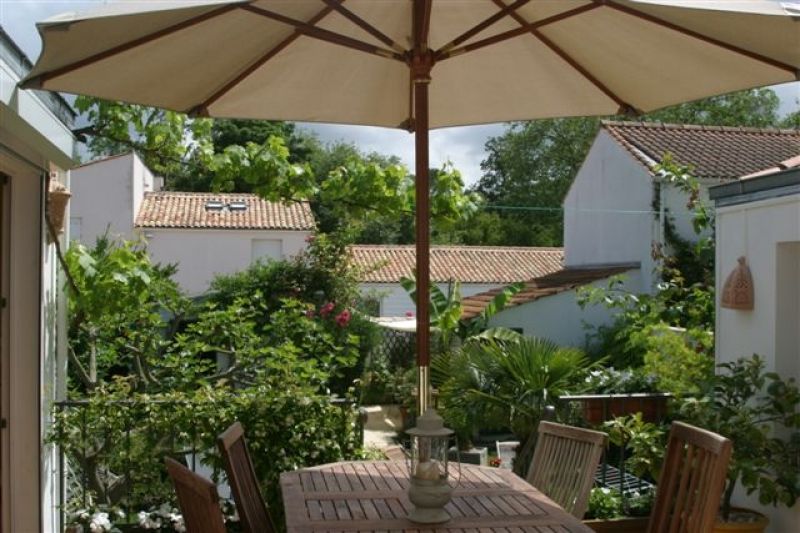 MAISON IDEALEMENT SITUEE AUX PIEDS DES PARCS