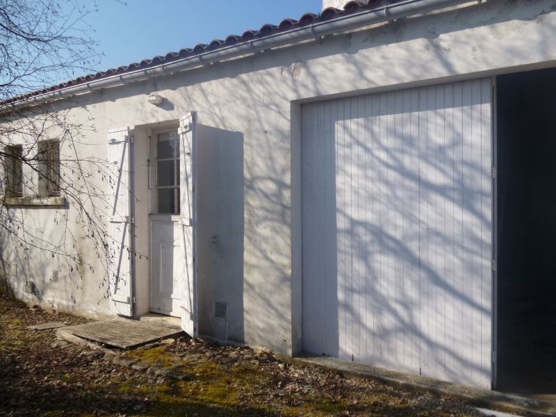 MAISON T4, GGE ET JARDIN A NIEUL SUR MER