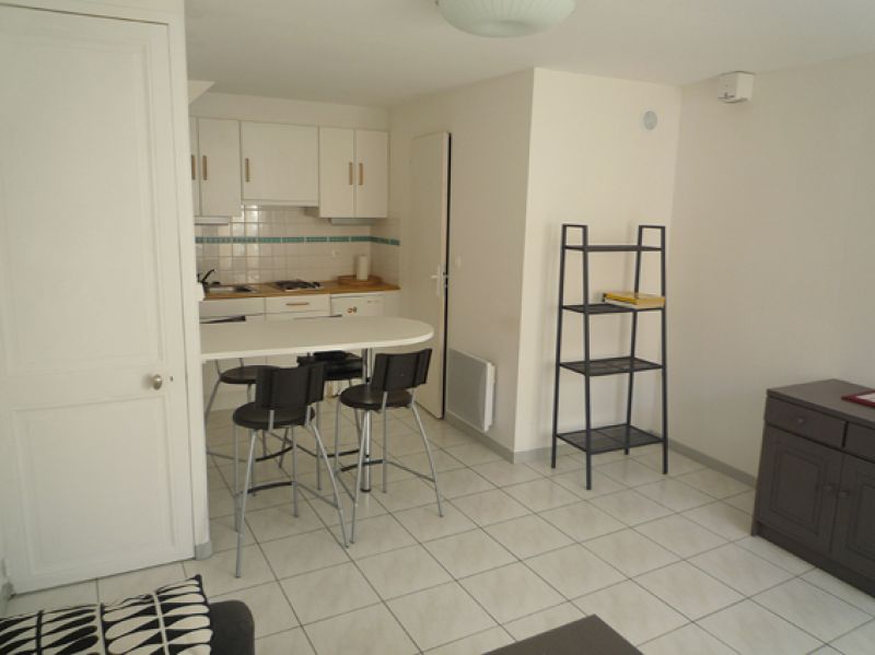 LA ROCHELLE : maison pour 4 personnes.