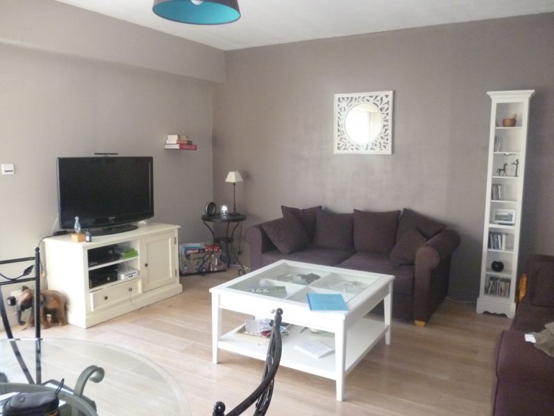 CHARMANTE MAISON A 2 PAS DU CV